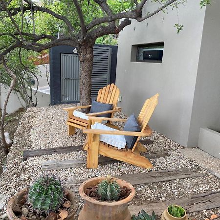 Herzinger Boutique Guesthouse Klein Windhoek Extérieur photo