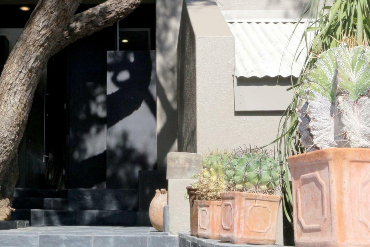 Herzinger Boutique Guesthouse Klein Windhoek Extérieur photo