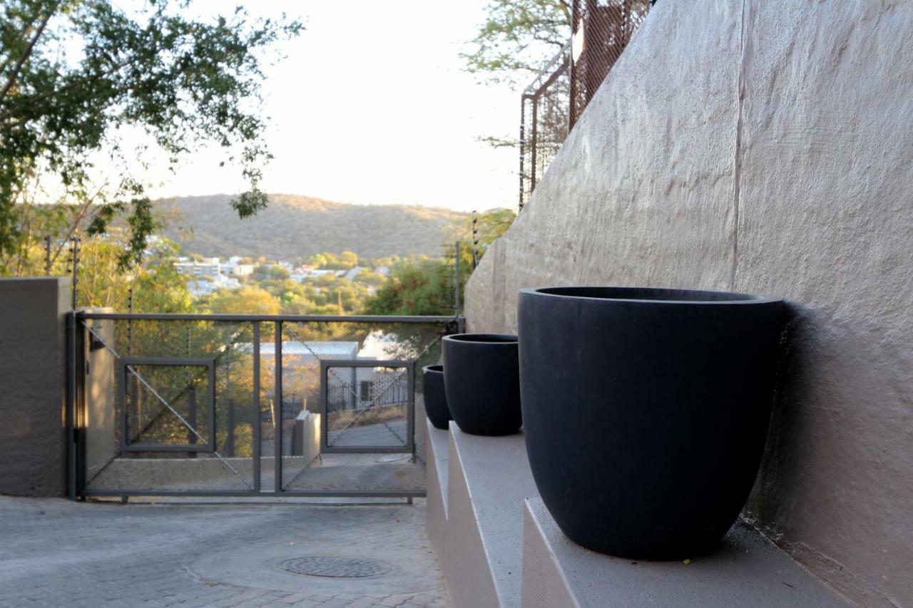 Herzinger Boutique Guesthouse Klein Windhoek Extérieur photo
